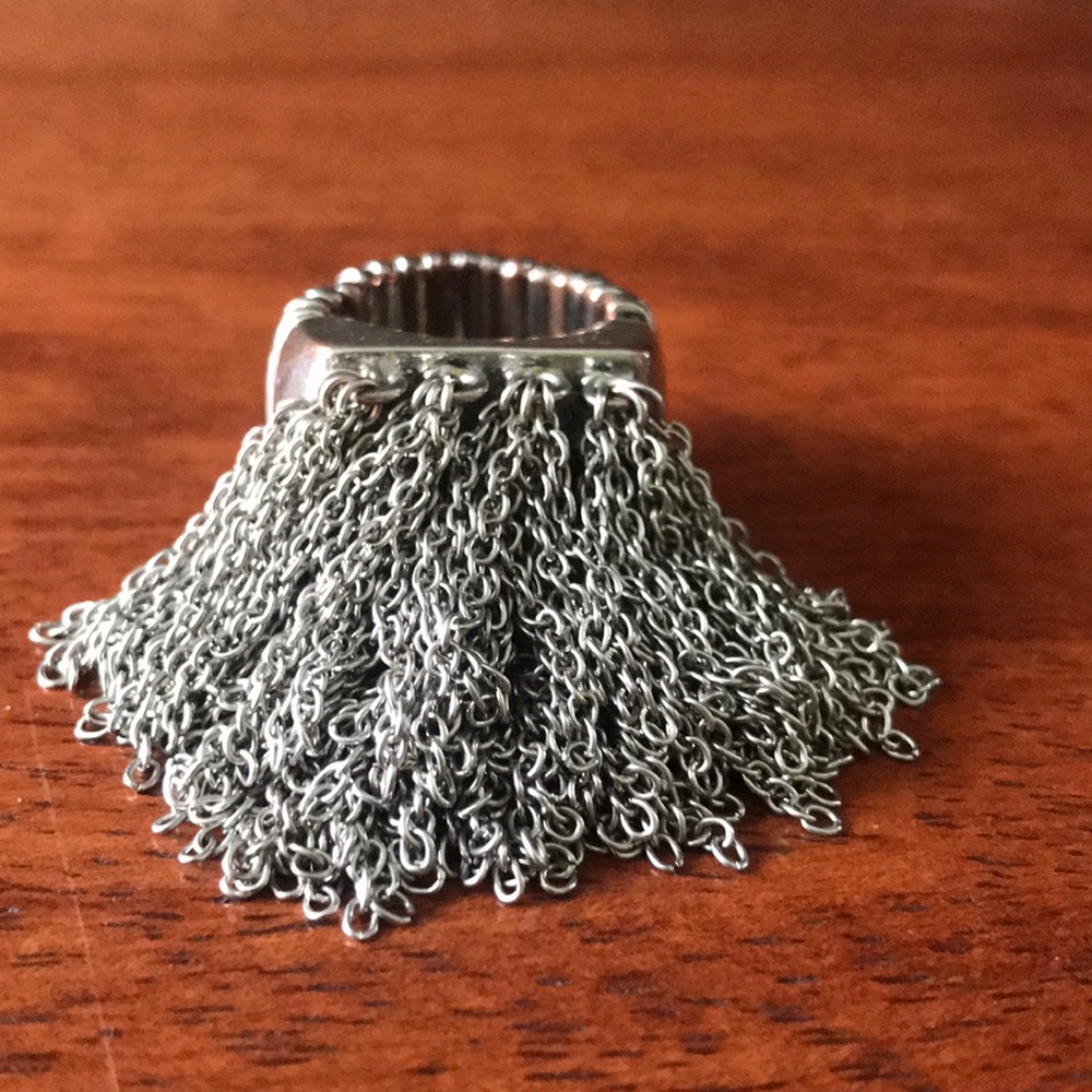 Ring - Picture 3 of 4